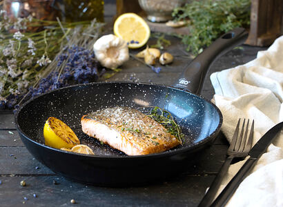 Haben Sie sich Ihre Pfanne schon einmal genauer angesehen? Ist es nicht Zeit für eine neue?